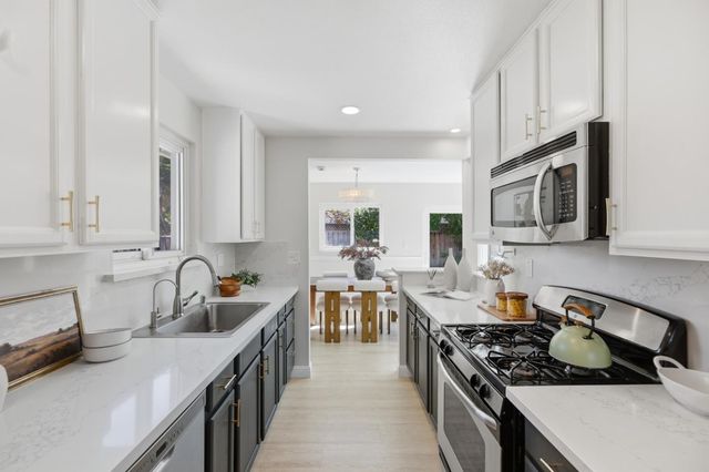 2242 Cabrillo Avenue, Santa Clara, CA 95050