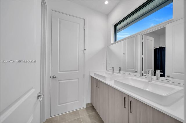 5206 Karlia Dr, Ave Maria, FL 34142