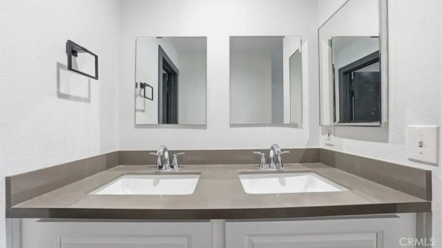 1940 N Highland 17, Los Angeles, CA 90068