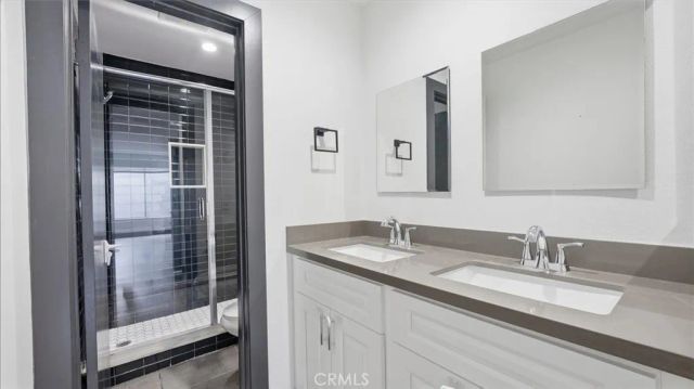 1940 N Highland 17, Los Angeles, CA 90068