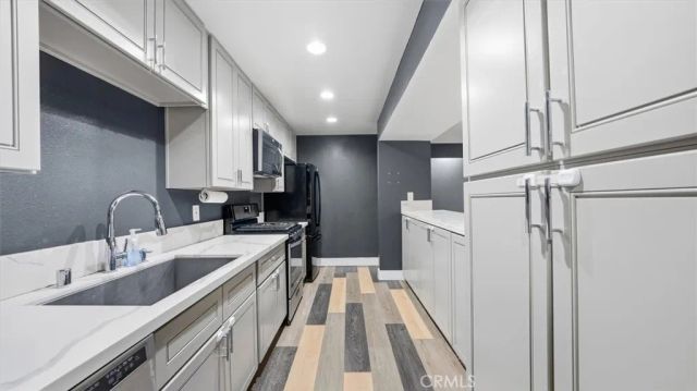 1940 N Highland 17, Los Angeles, CA 90068