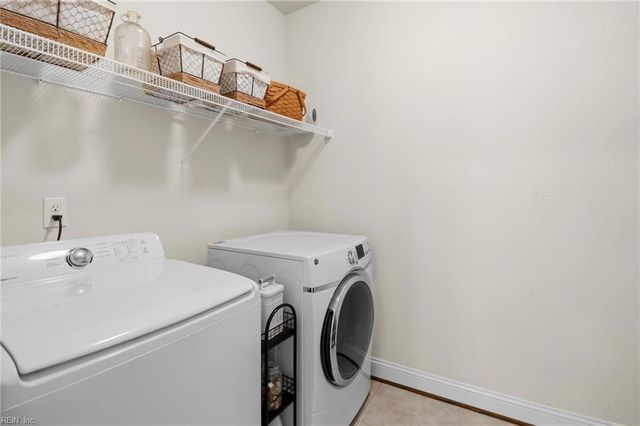 7535 Villa CT, Gloucester Point, VA 23062