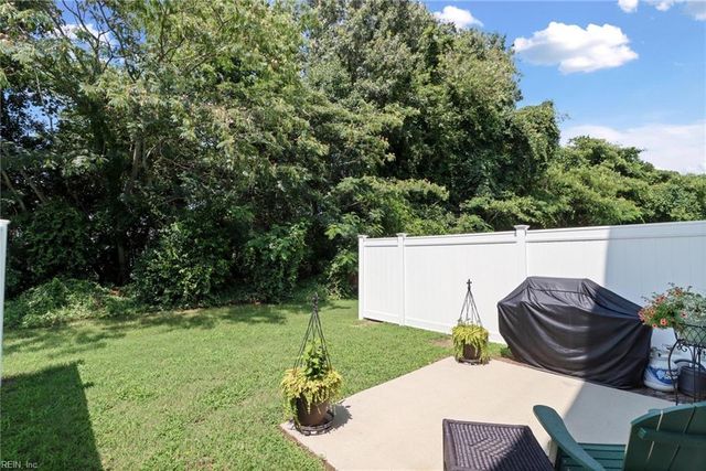 7535 Villa CT, Gloucester Point, VA 23062