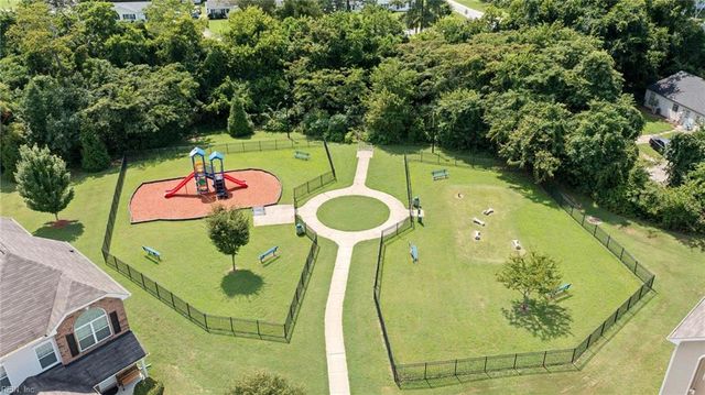 7535 Villa CT, Gloucester Point, VA 23062