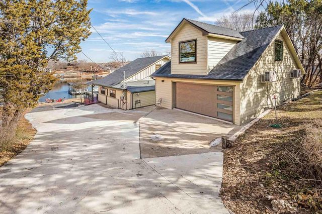 153 S Shore Drive, Amarillo, TX 79118