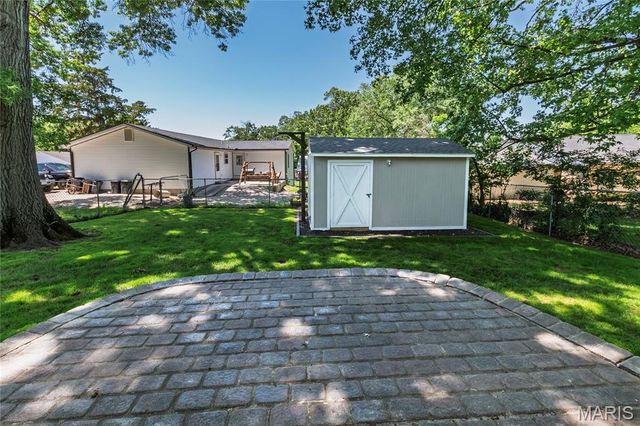 135 Holdinghausen Drive, Crystal City, MO 63019