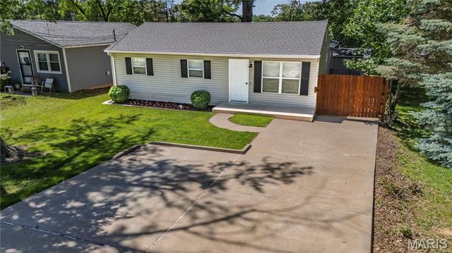 135 Holdinghausen Drive, Crystal City, MO 63019
