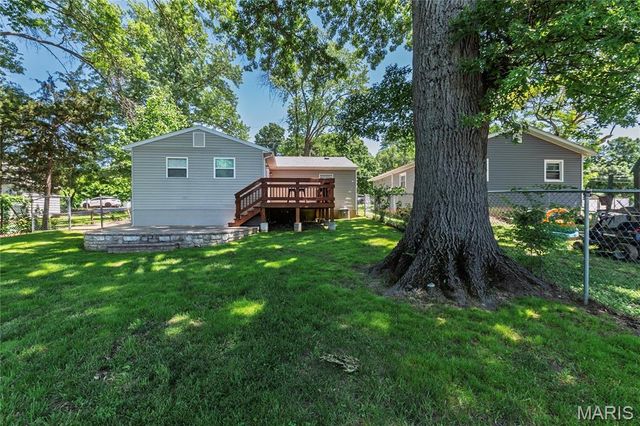135 Holdinghausen Drive, Crystal City, MO 63019