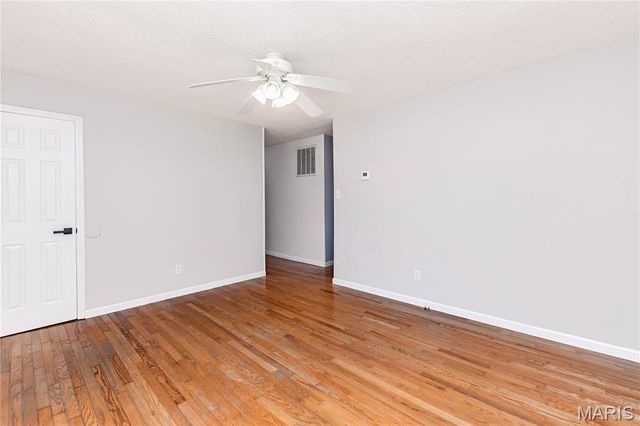 135 Holdinghausen Drive, Crystal City, MO 63019