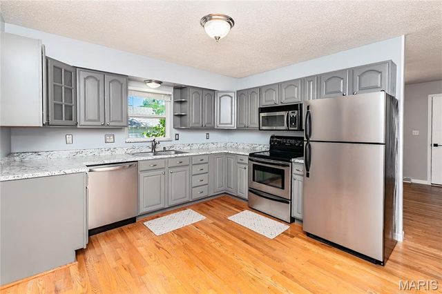 135 Holdinghausen Drive, Crystal City, MO 63019