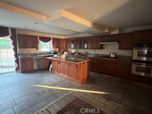 19306 Harlan Ave, Carson, CA 90746