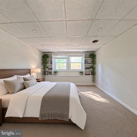 20 MOONCOIN CIR, Waldorf, MD 20602