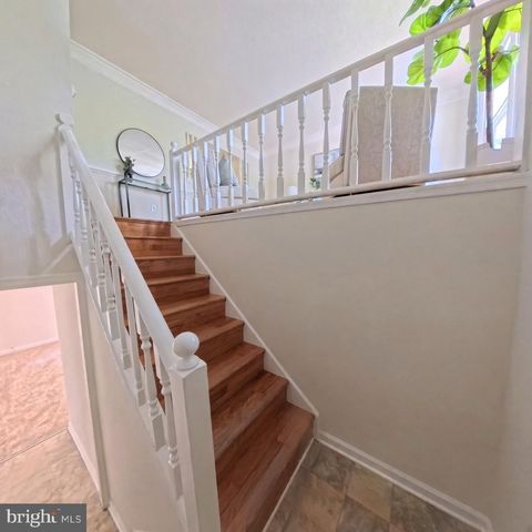 20 MOONCOIN CIR, Waldorf, MD 20602