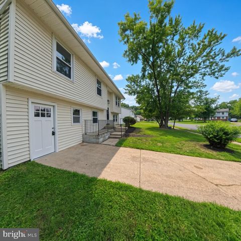 20 MOONCOIN CIR, Waldorf, MD 20602