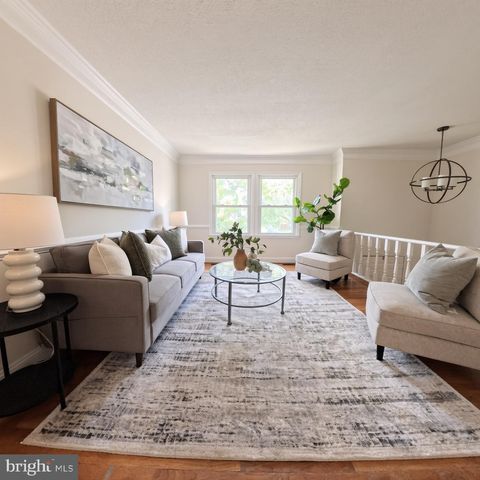 20 MOONCOIN CIR, Waldorf, MD 20602