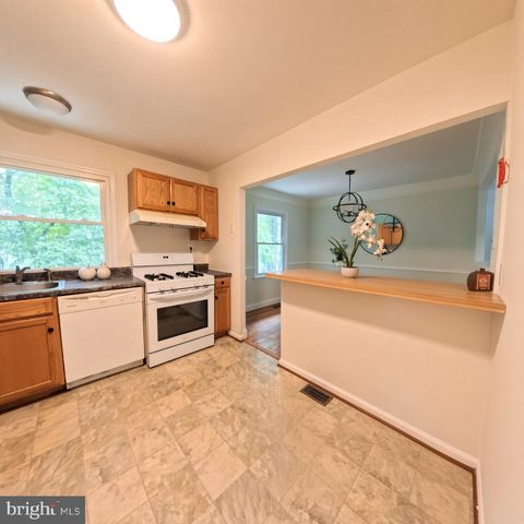 20 MOONCOIN CIR, Waldorf, MD 20602