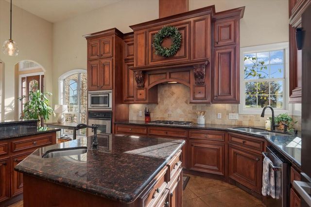 20515 Ramsey Road, Crosby, TX 77532