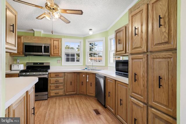 114 BRIARWOOD CT, Whiting, NJ 08759
