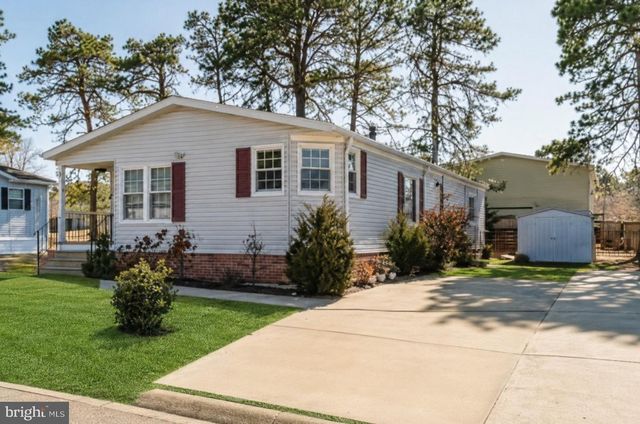 114 BRIARWOOD CT, Whiting, NJ 08759