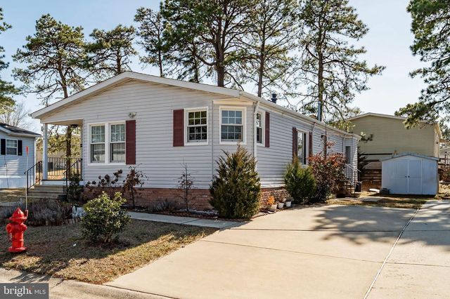 114 BRIARWOOD CT, Whiting, NJ 08759