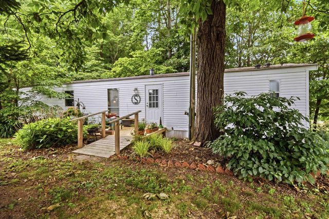 1015 Kentucky 70, Eubank, KY 42567