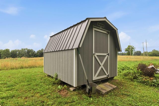 1015 Kentucky 70, Eubank, KY 42567
