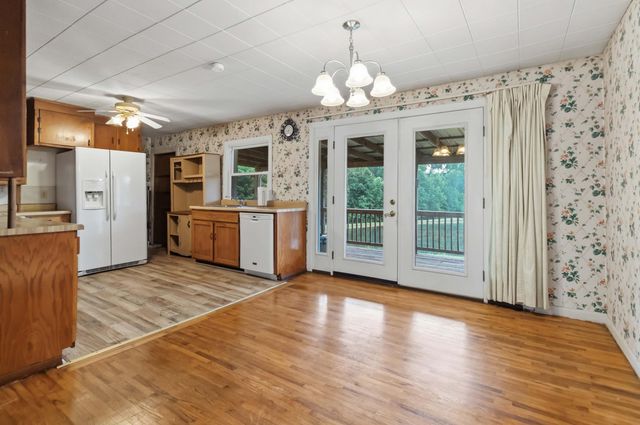 1015 Kentucky 70, Eubank, KY 42567