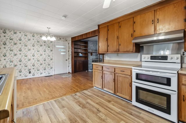1015 Kentucky 70, Eubank, KY 42567