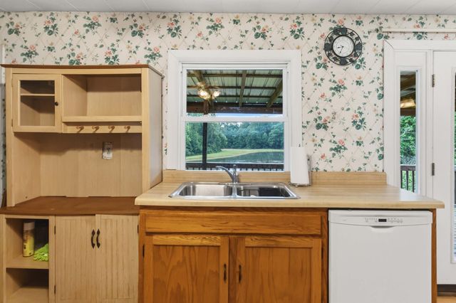 1015 Kentucky 70, Eubank, KY 42567