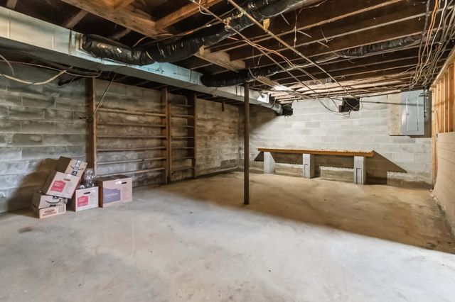 1015 Kentucky 70, Eubank, KY 42567