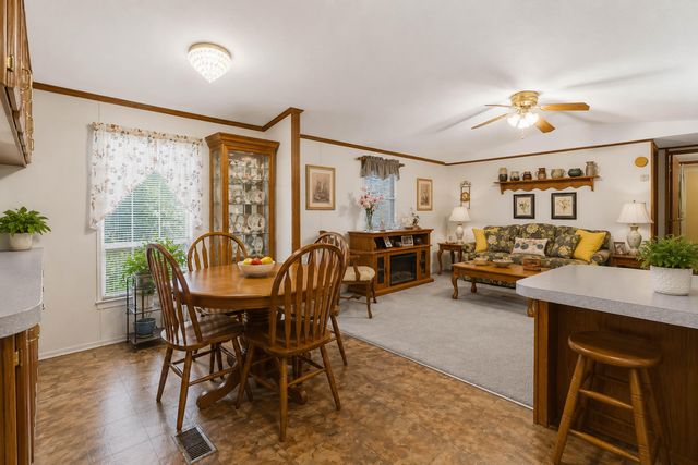 1015 Kentucky 70, Eubank, KY 42567