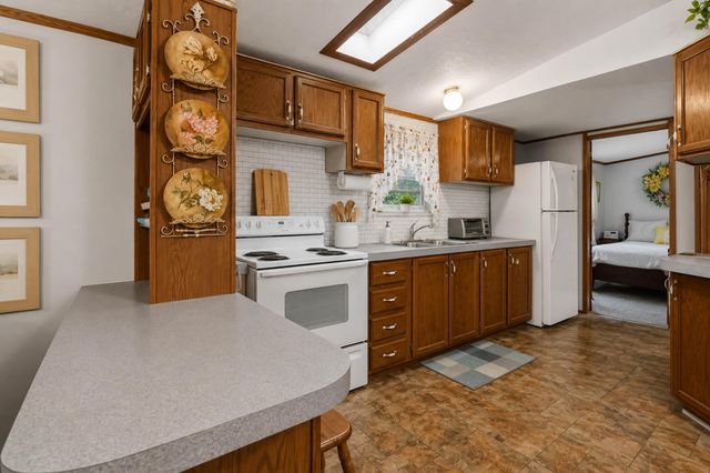 1015 Kentucky 70, Eubank, KY 42567