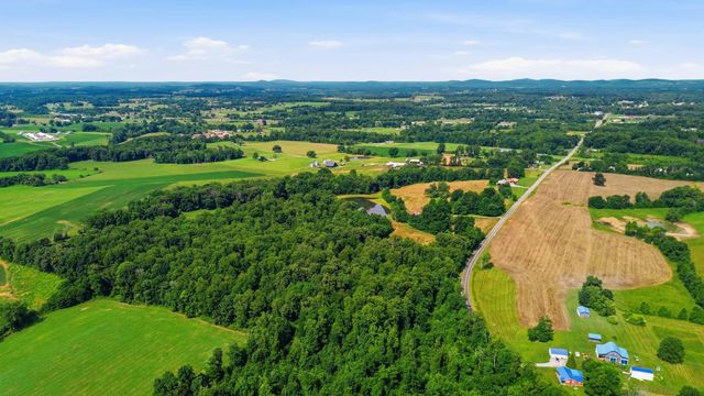 1015 Kentucky 70, Eubank, KY 42567