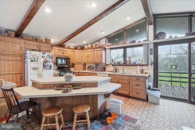 58 ZARTMAN LN, Lebanon, PA 17046