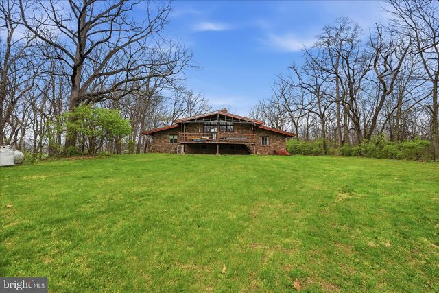 58 ZARTMAN LN, Lebanon, PA 17046