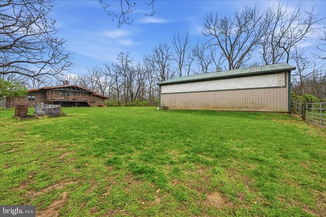 58 ZARTMAN LN, Lebanon, PA 17046