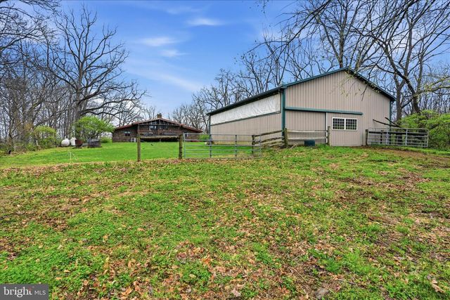 58 ZARTMAN LN, Lebanon, PA 17046