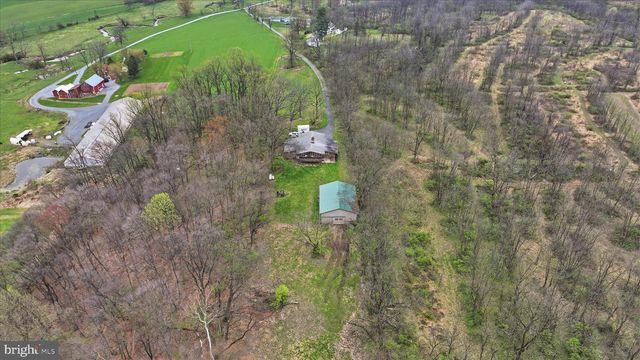 58 ZARTMAN LN, Lebanon, PA 17046