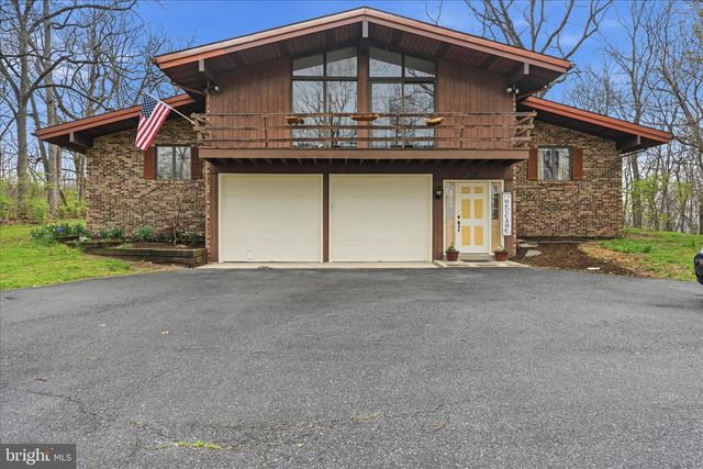 58 ZARTMAN LN, Lebanon, PA 17046