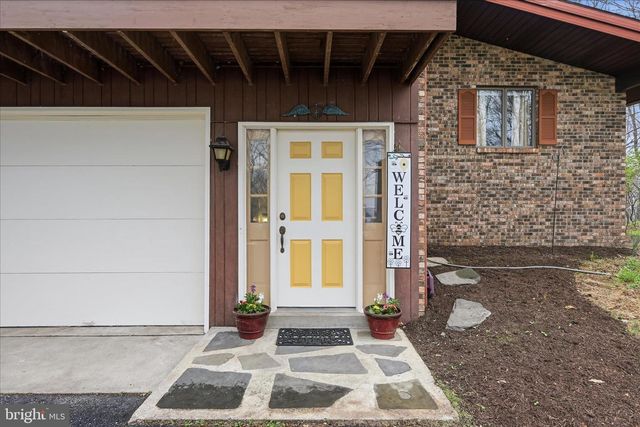 58 ZARTMAN LN, Lebanon, PA 17046