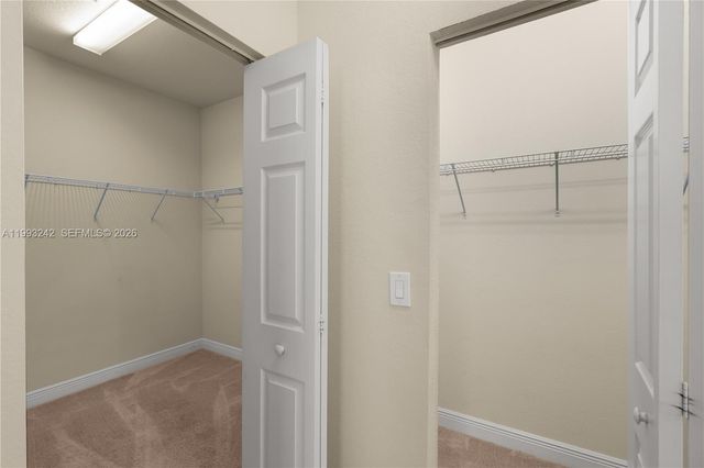 10021 NW 87th Ter, Doral, FL 33178