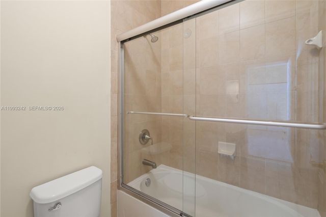 10021 NW 87th Ter, Doral, FL 33178