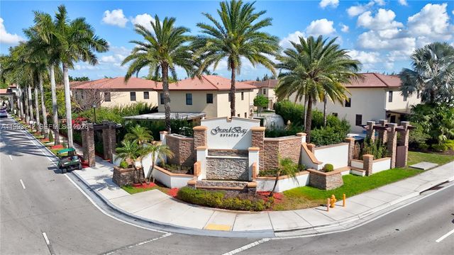 10021 NW 87th Ter, Doral, FL 33178