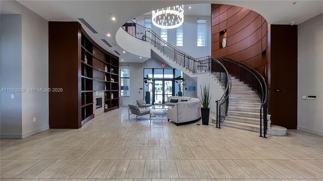 10021 NW 87th Ter, Doral, FL 33178