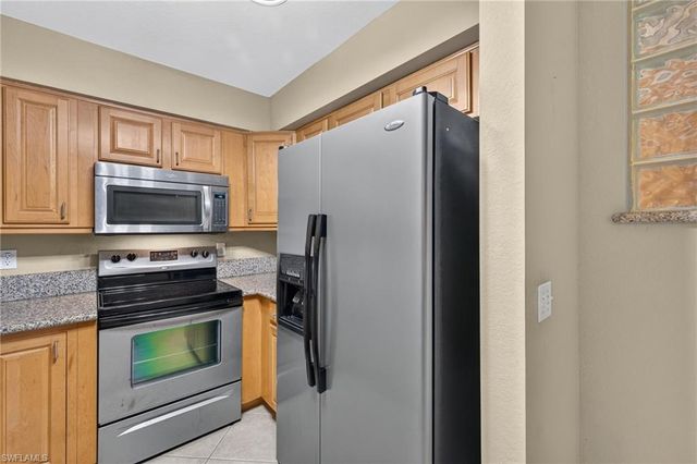 12505 McGregor BLVD 106B, Fort Myers, FL 33919
