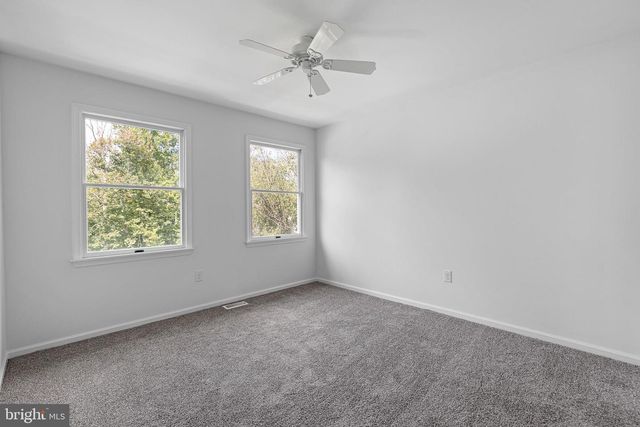 125 DELREM DR, Newark, DE 19711