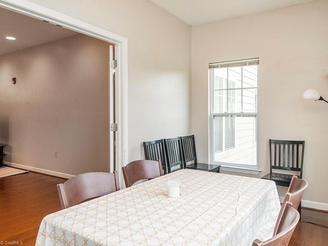 102 Campus Walk Trail 201, Elon, NC 27244