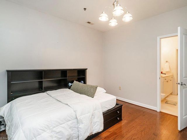 102 Campus Walk Trail 201, Elon, NC 27244