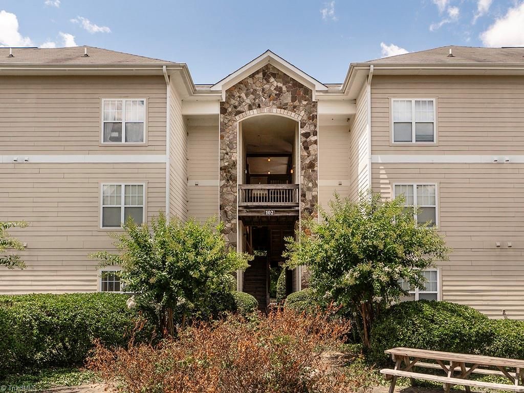 102 Campus Walk Trail 201, Elon, NC 27244
