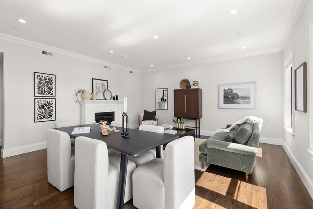 160 W Broadway PH3, Boston, MA 02127